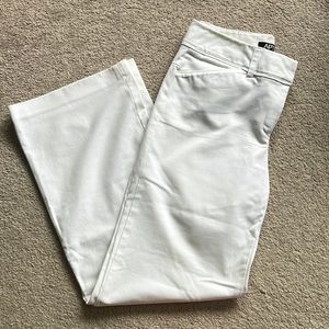 Apt 9 white straight leg pants